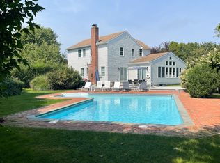 6 Kerrie Ct, Southampton, NY 11968