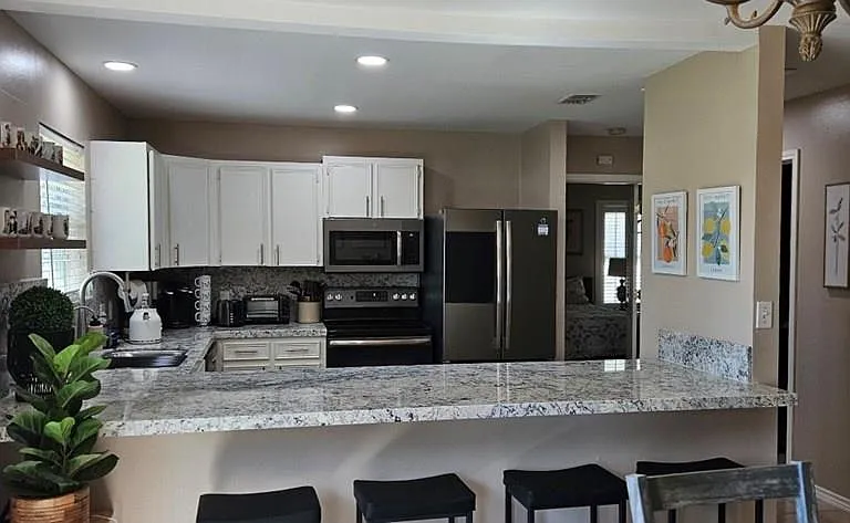 4951 Daffodil Dr — Photo 6