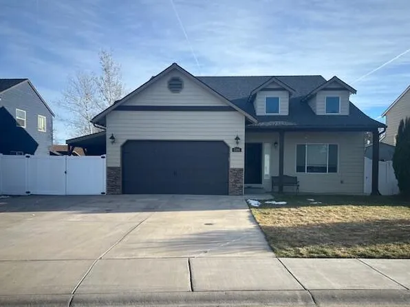 5344 Villa Dr, Klamath Falls, OR 97603