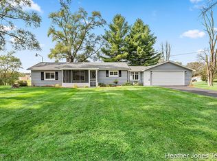 705 N Edgewood St, Greenville, MI 48838