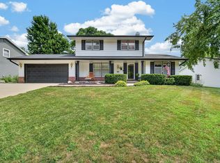 717 41st St, West Des Moines, IA 50265