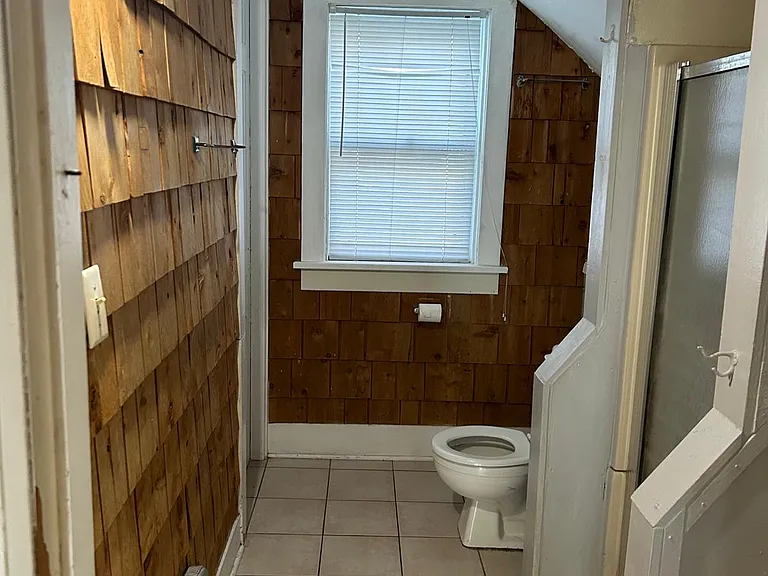 376 W Sanborn St #1 — Photo 8