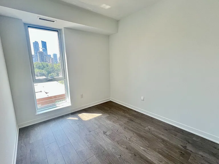 10 Oak St #523 — Photo 12
