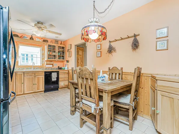 731 Rathbun Avenue image 8 of 33