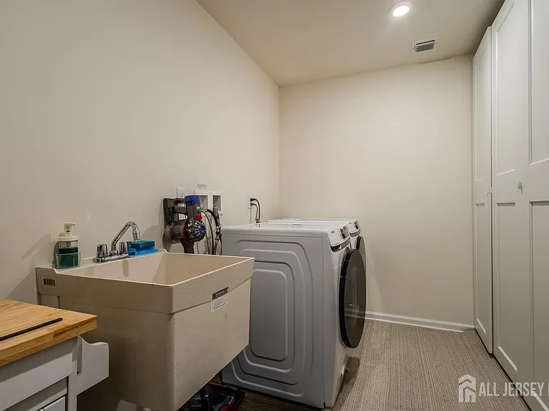 3305 Charleston Dr — Photo 20