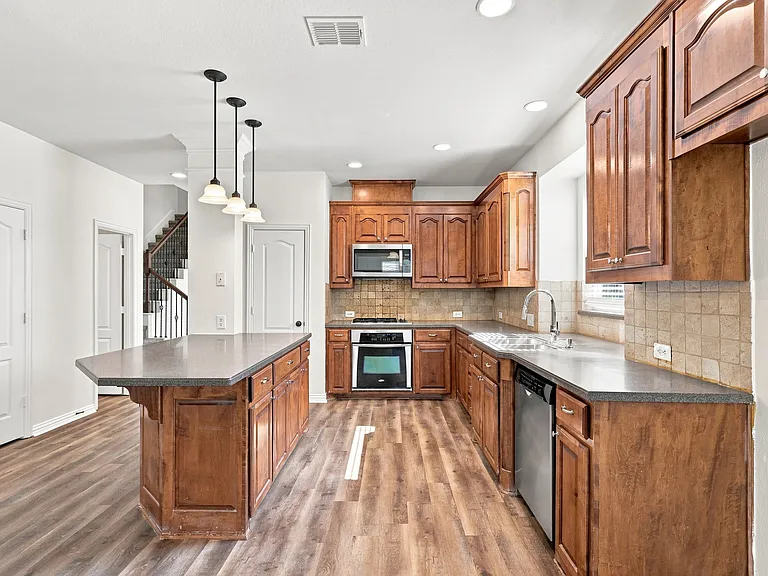 3403 Oakleigh Ln — Photo 19