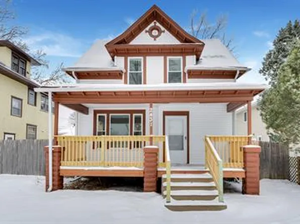 2431 Ilion Ave N, Minneapolis, MN 55411