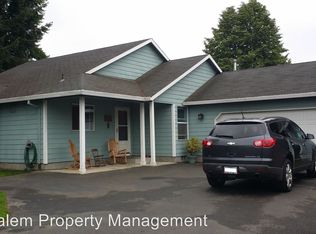 1415 N Locust St, Canby, OR 97013