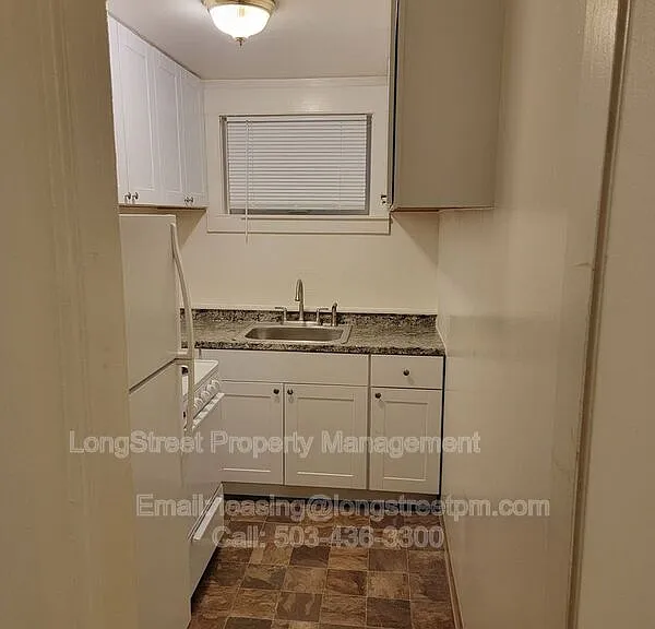 1745 NW Jackson Ave #6 — Photo 9