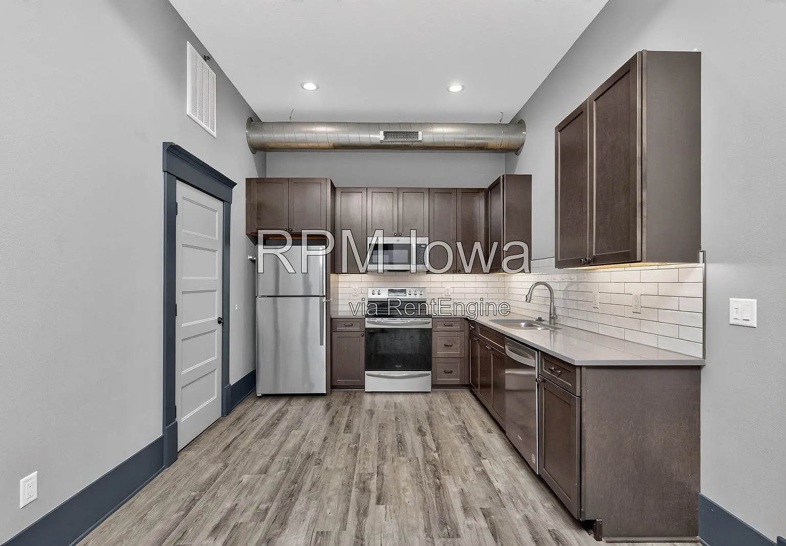 1 bed, 1.0 bath, $845 — Photo 3
