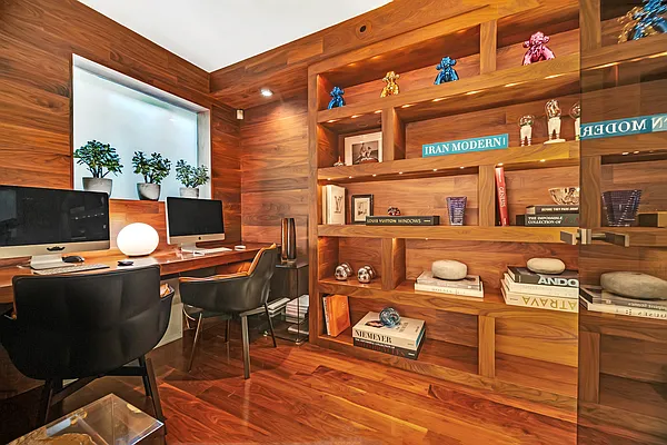 Sold by Societe Real Estate | media 25