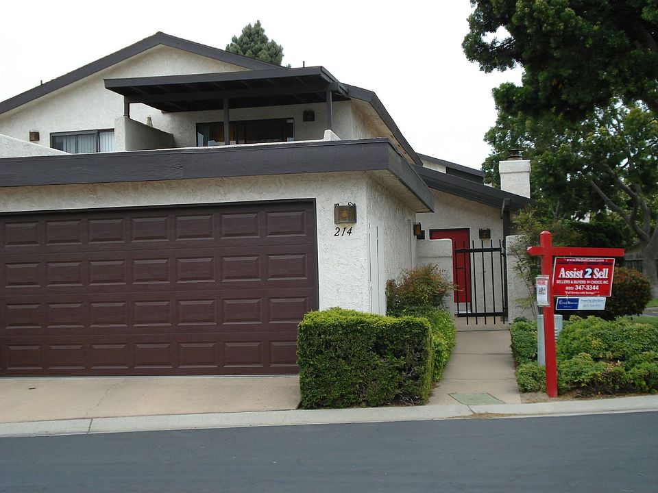 External view of townhome