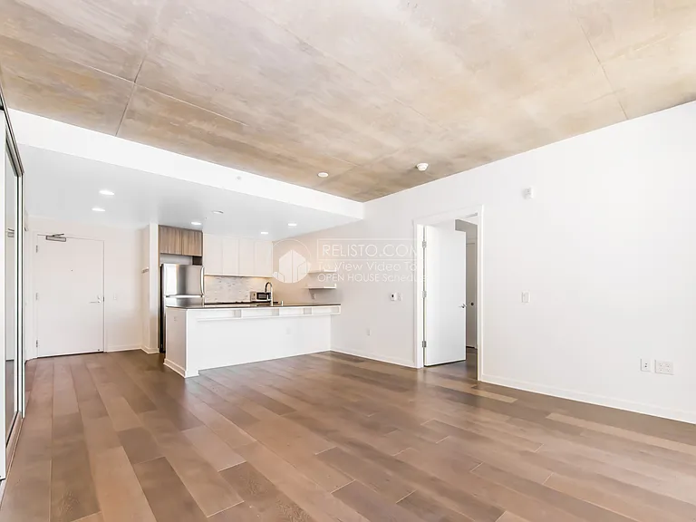 45 Bartlett St #705 — Photo 5