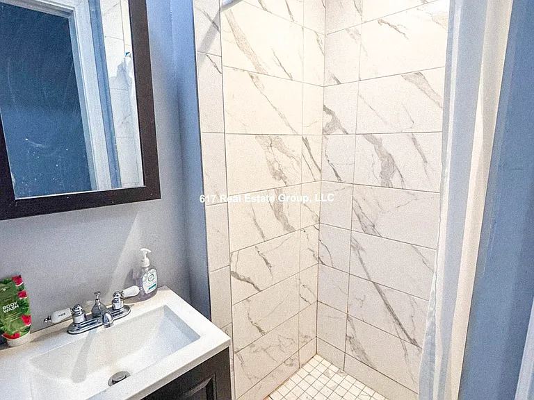 115 Franklin St — Photo 12