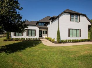3 S Castle Oaks Ct, Rogers, AR 72758