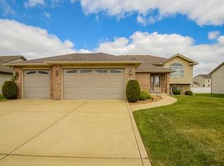 5900 Phillips Rd, Schererville, IN 46375