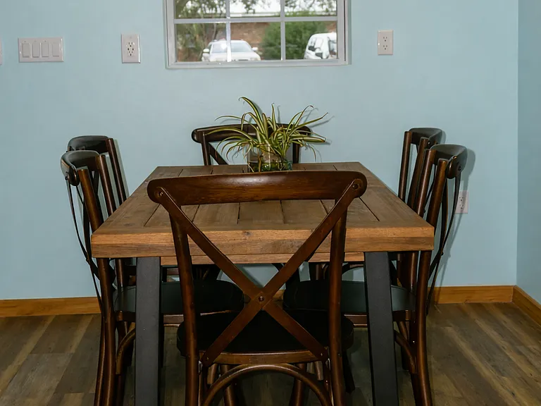 3052 Charles Way — Photo 5