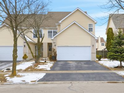 1096 Viewpoint Dr, Lake In The Hills, IL, 60156