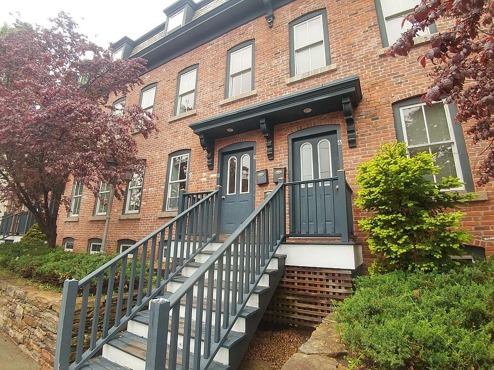 Renovated historical building Unit 4