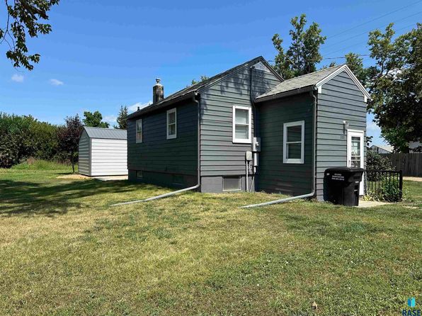 353 E Us Highway 18, Menno, SD 57045