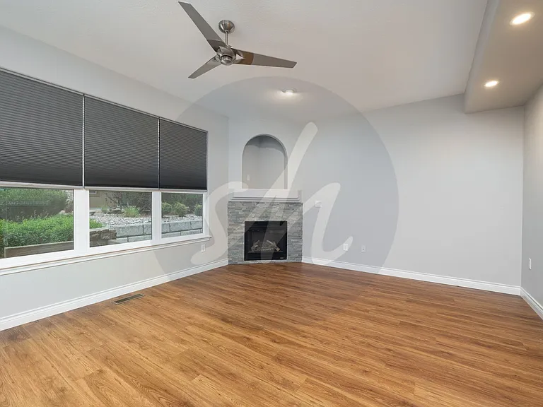 5847 New Crossings Point — Photo 6