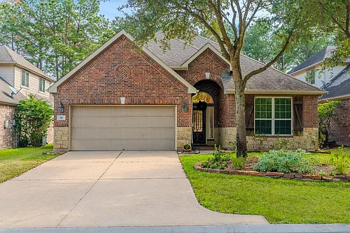 14 Arrowfeather Pl Photo 1