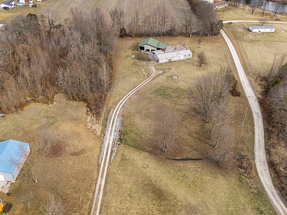 4th image of 1317 E Cutshall Rd