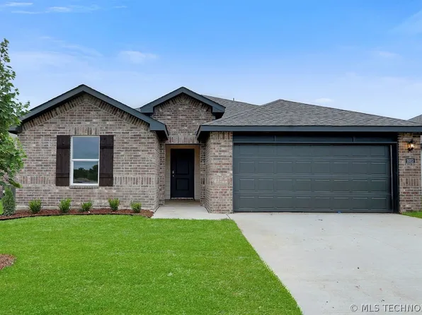 2023 E San Antonio Street Broken, Arrow, OK 74012