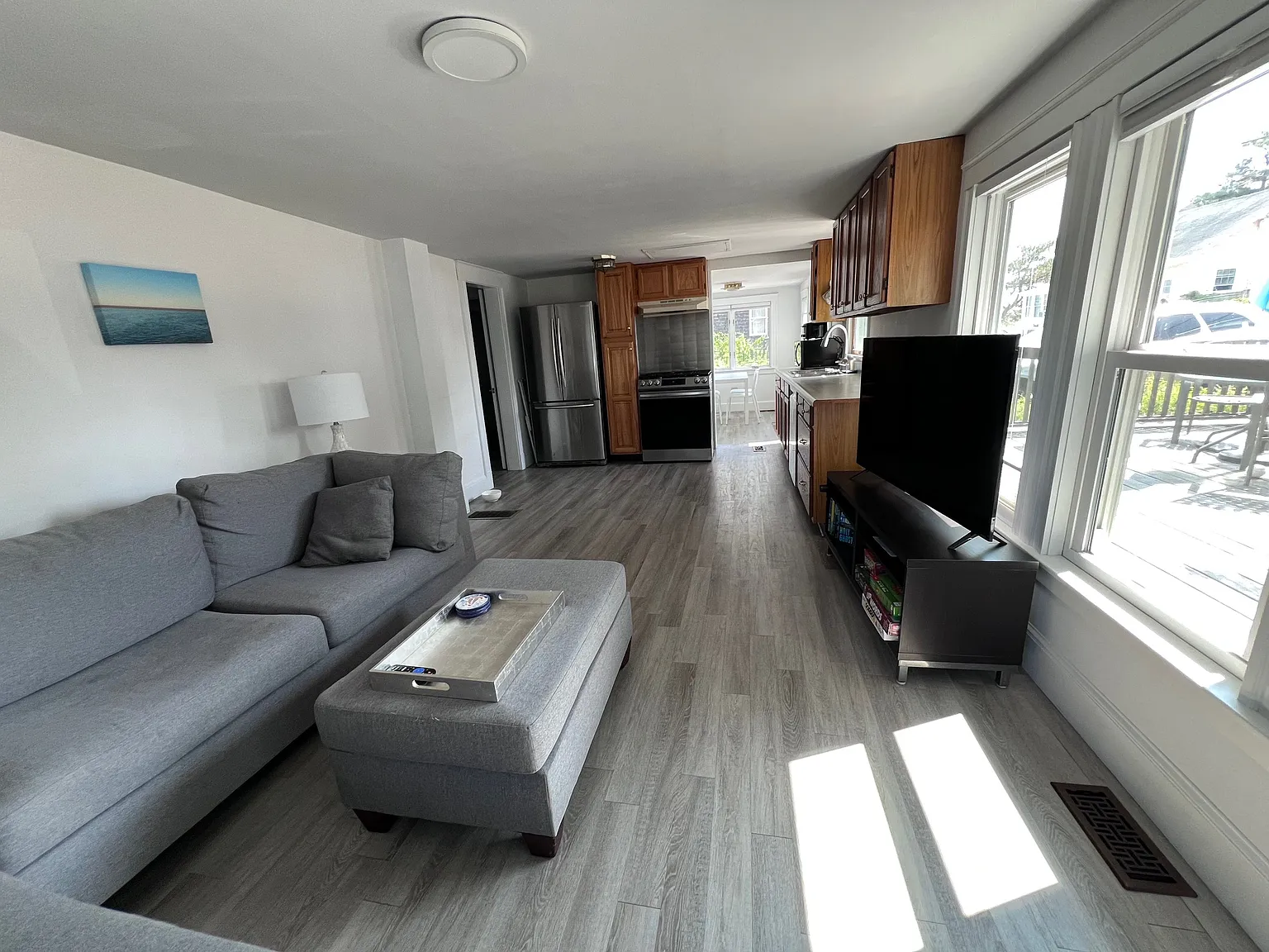 2 bed, 806 sqft, $2,650 — Photo 2