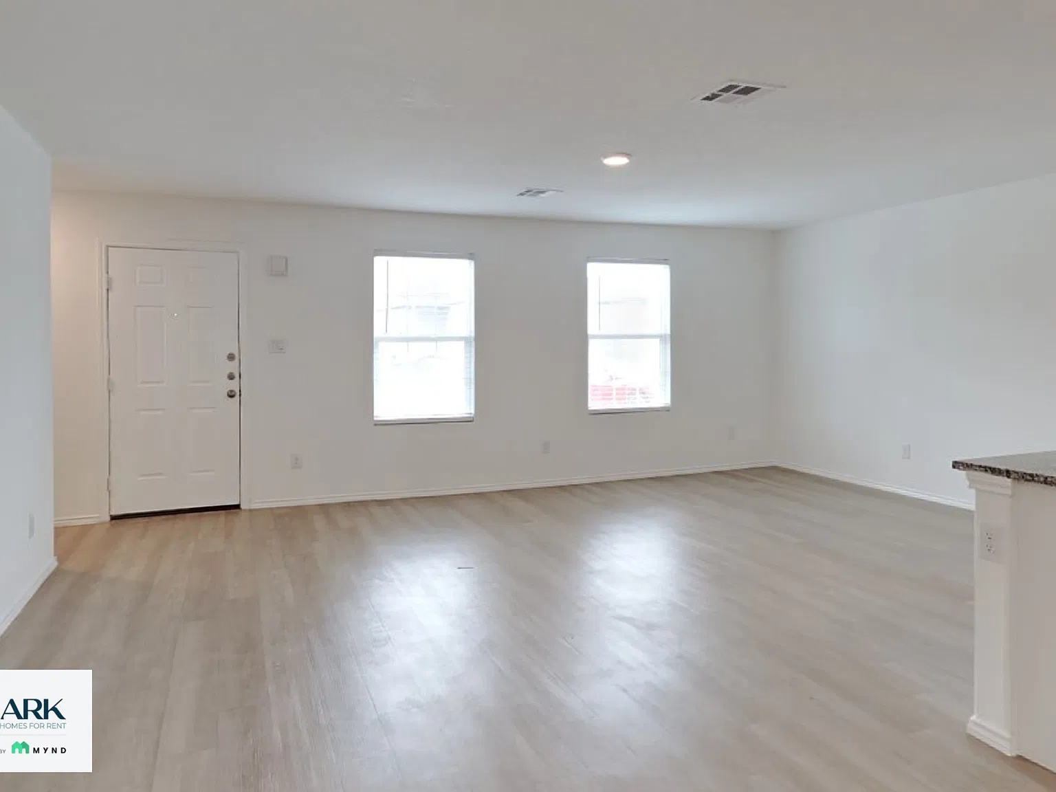 4 bed, 2.0 bath, 1880 sqft, $1,635 — Photo 4