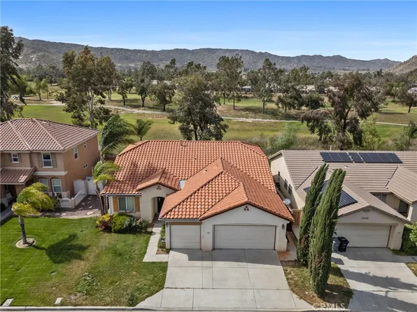 225 Caldera Ln, Hemet, CA 92545
