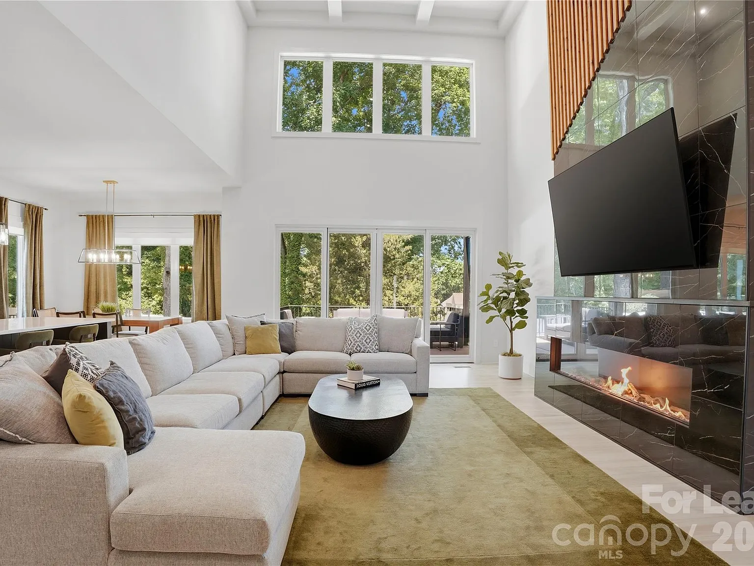 4 bed, 3.5 bath, 3532 sqft, $8,900 — Photo 4