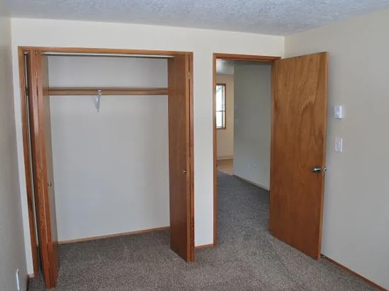 Latitude 44 Apartments — Photo 12