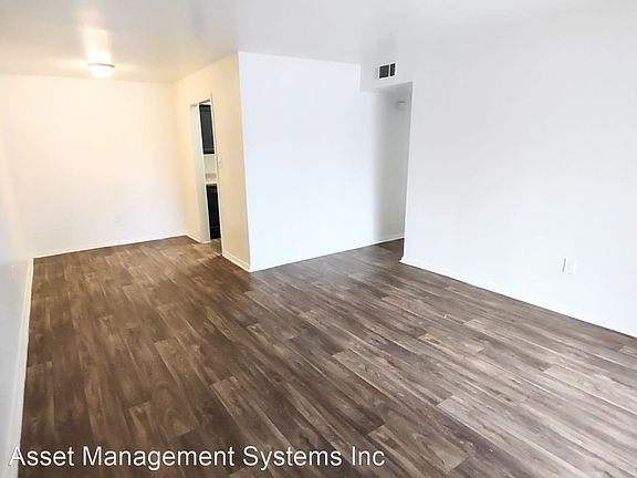 3rd image of 2211 N Bell Ave APT 112