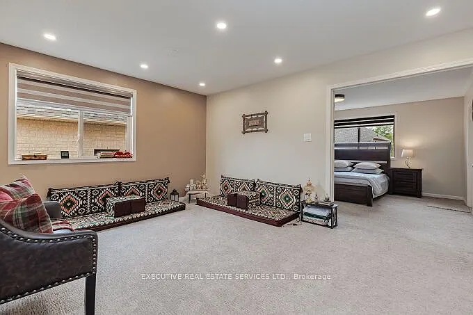1129 Meighen Way N — Photo 30