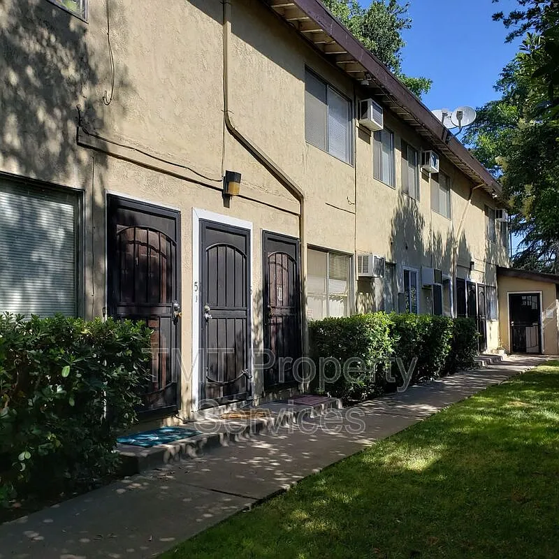 1 bed, 1.0 bath, 443 sqft, $1,275 — Photo 3