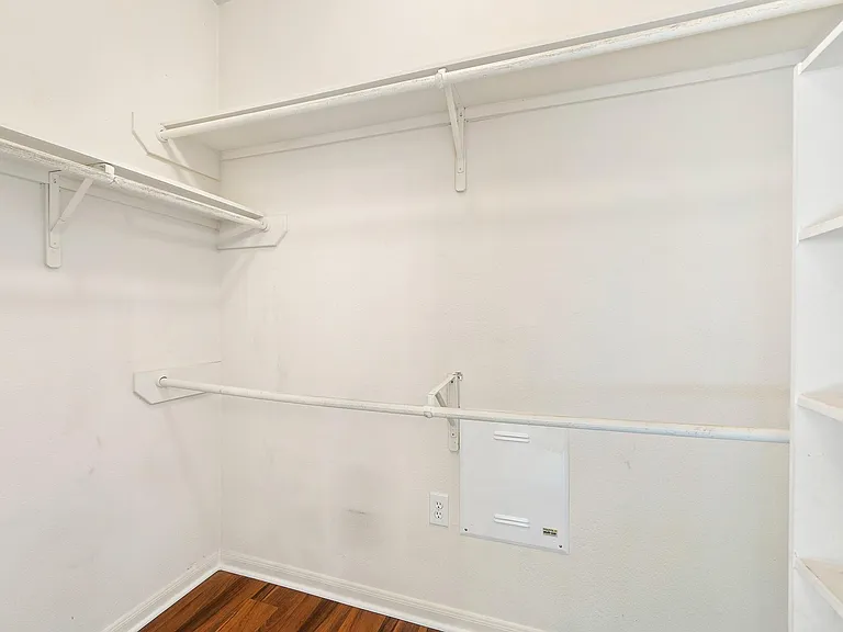10003 Lynette Falls Dr — Photo 28