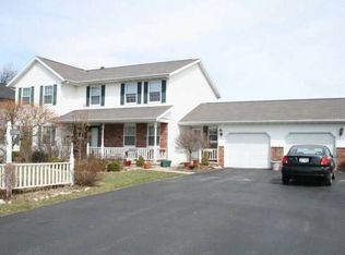 701 E Waterford Dr, Beloit, WI 53511