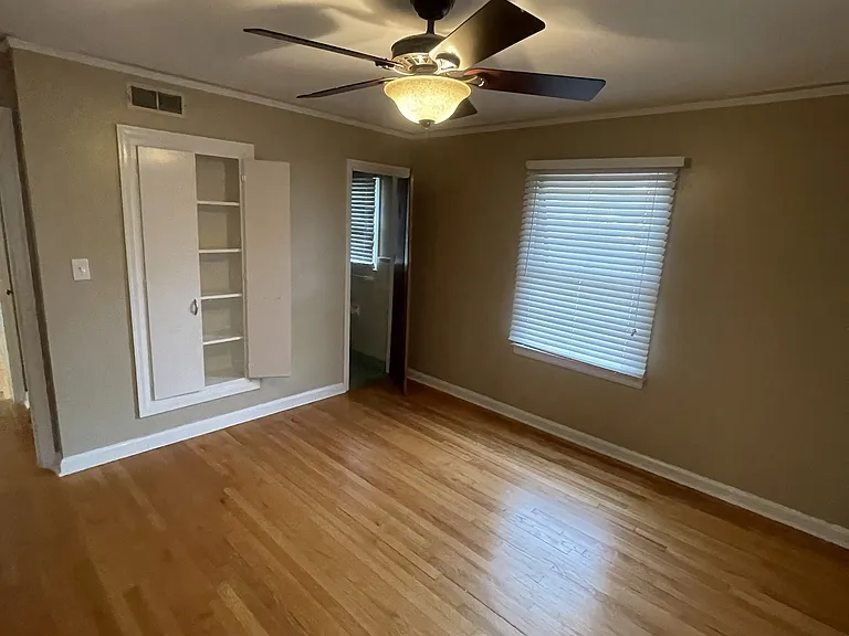 1430 Beaumont Dr — Photo 9