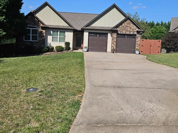 111 Christie Dawn Ct, Chesnee, SC 29323
