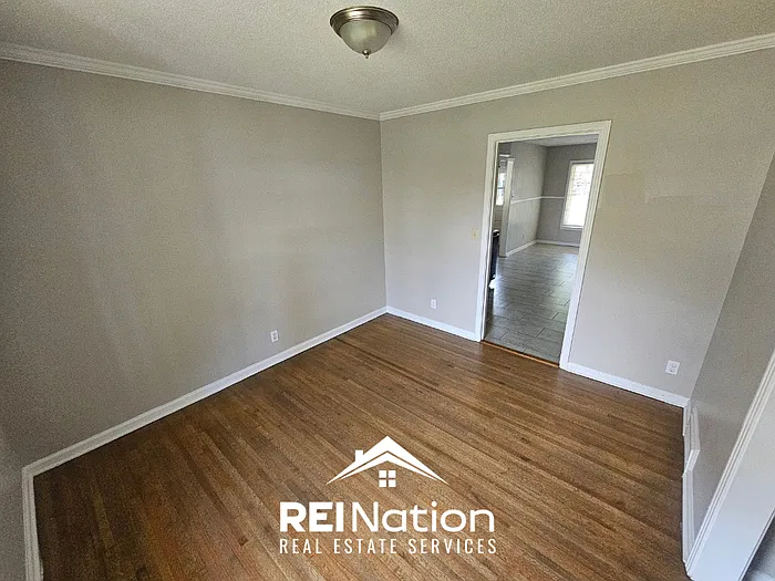 3 bed, 2.0 bath, 1771 sqft, $1,895 — Photo 3