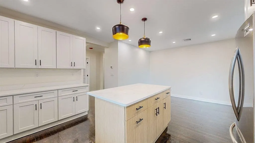 3 bed, 1100 sqft, $1,400 — Photo 4