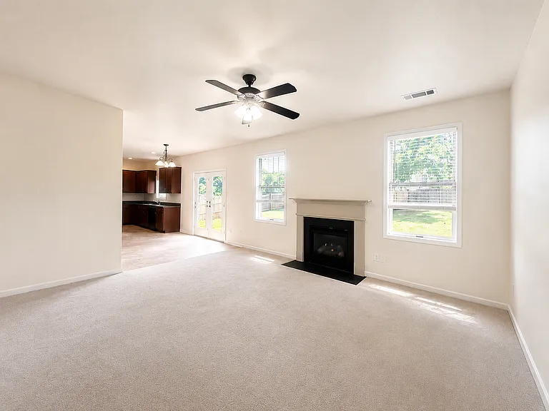 11 Phaeton Ave — Photo 13