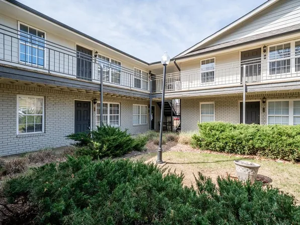 1802 Jackson Ave W APT 165, Oxford, MS 38655