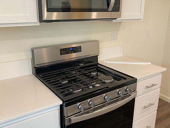 Kitchen - gas range