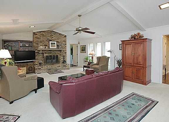 3rd image of 7341 Clearhaven Dr