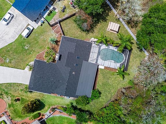 2nd image of 1710 Woodside Ct