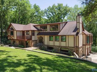 749 Bluewood Dr SE, Huntsville, AL 35802