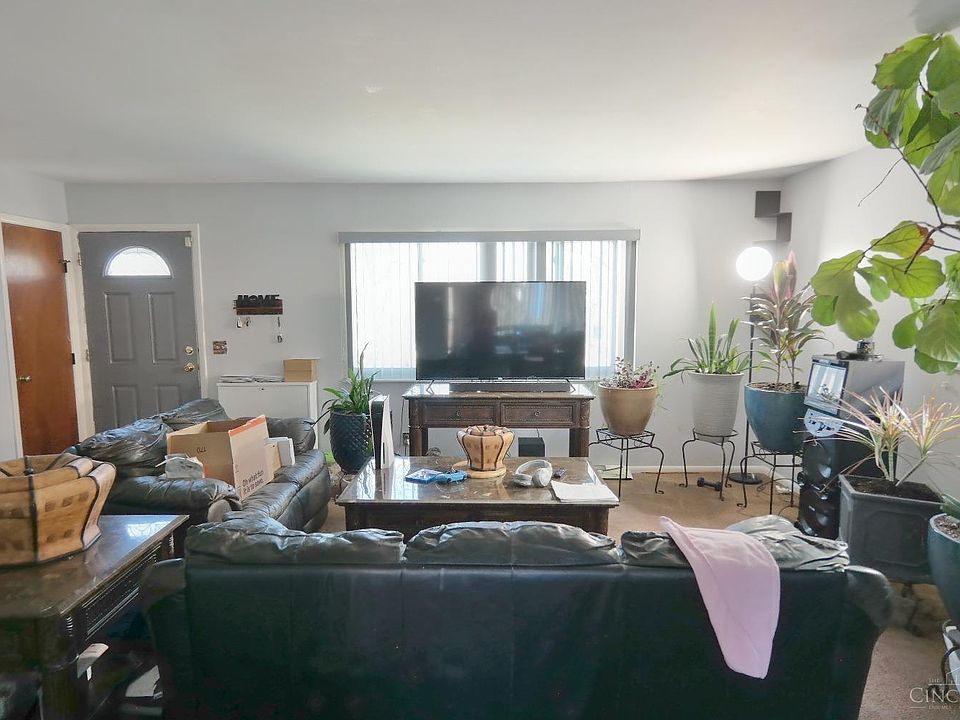 3032 Aquadale Ln, Cincinnati, OH 45211 | Zillow