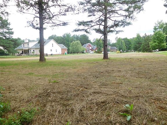 3rd image of 17 Ivy Chase Way NW Lot 4